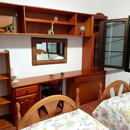 2 Bedrooms House With Sea View Private Pool And Enclosed Garden At Tinajo Casa vacanze Tinajo